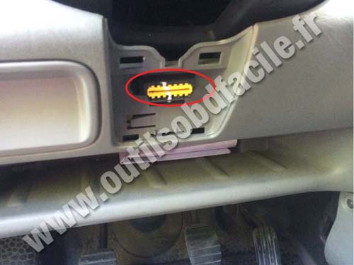 Nissan Primastar - Connecteur OBD