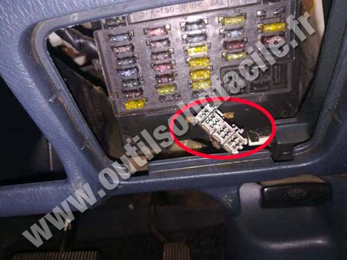 Nissan Pulsar - Prise OBD