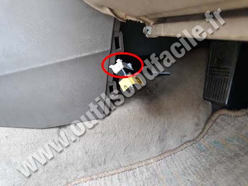 Nissan Sylphy - Prise OBD II