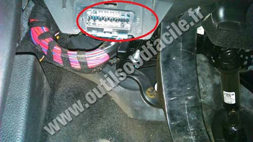 Opel Astra prise OBD2