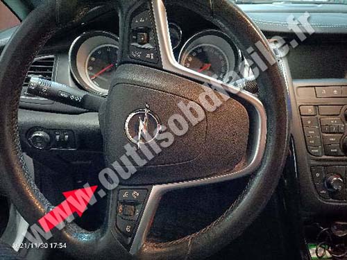 Opel Cascada - Tableau de bord