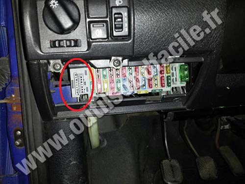 Prise OBD2 pour les Opel Corsa B (1993 - 2000) opel corsa utility 1 4 fuse box layout 