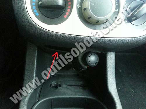 Opel Corsa D console centrale