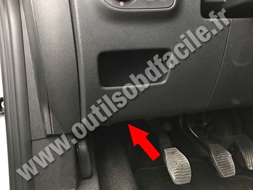 Opel Corsa E - Vide poche