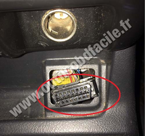 Opel Frontera prise OBD2