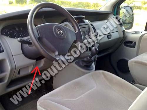 Opel Vivaro tableau de bord
