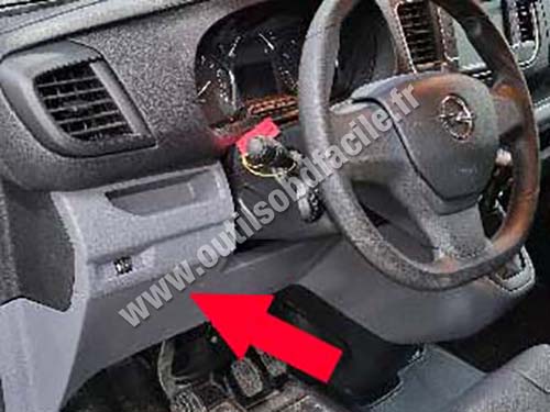 Opel Vivaro - Tableau de bord