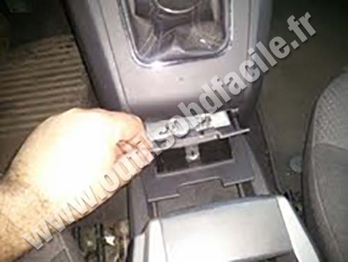 Opel Zafira B derrière le cendrier
