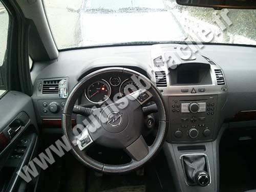 Tapis De Sol Velours Noir Pour Opel Zafira B (2005-2011) - Base Antidérapante Renforcée - Set Avant Et Arrière