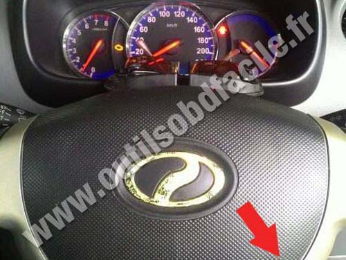 Prise OBD2 pour les Perodua Myvi (2004 - 2011)