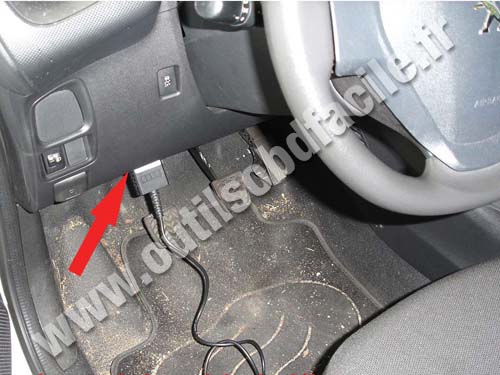 Peugeot 108 - Connecteur OBD