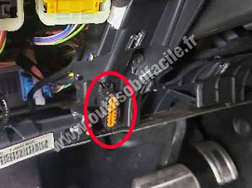 Peugeot 2008 - Prise OBD