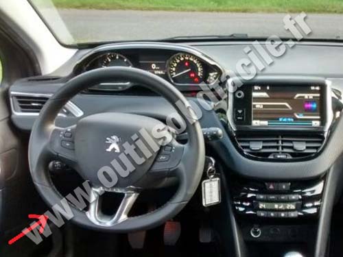 Peugeot 2008 tableau de bord