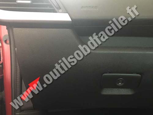 Peugeot 207 - Boite à gants