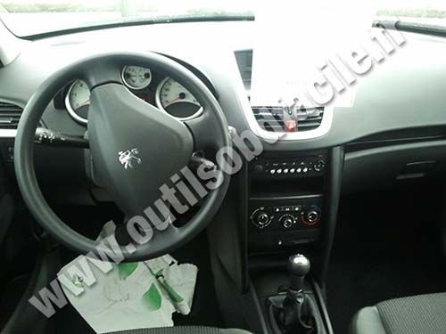 Peugeot 207 tableau de bord