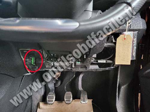 Peugeot 3008 - Prise OBD
