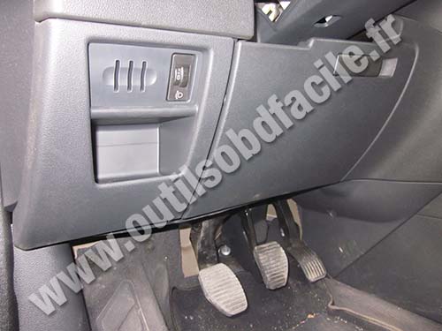 Peugeot 3008 cache à gauche du volant