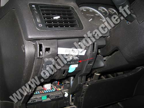 Peugeot 307 connecteur OBD