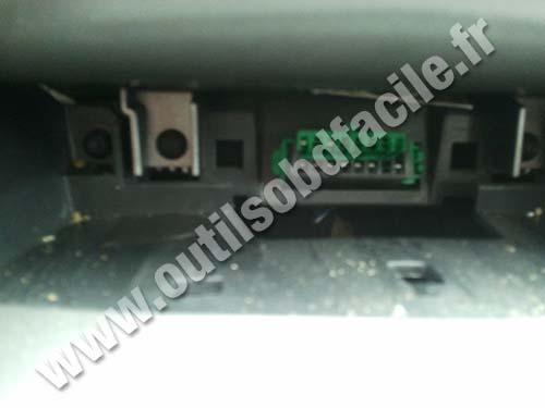 Peugeot 308 connecteur OBD