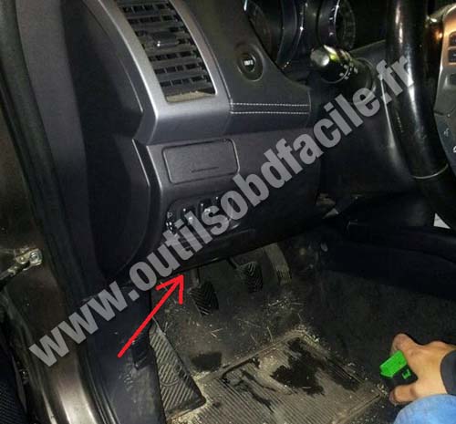 Peugeot 4007 tableau de bord