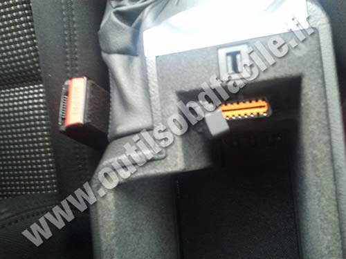 Peugeot 407 connecteur de diagnostique OBD