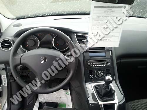 Peugeot 5008 tableau de bord