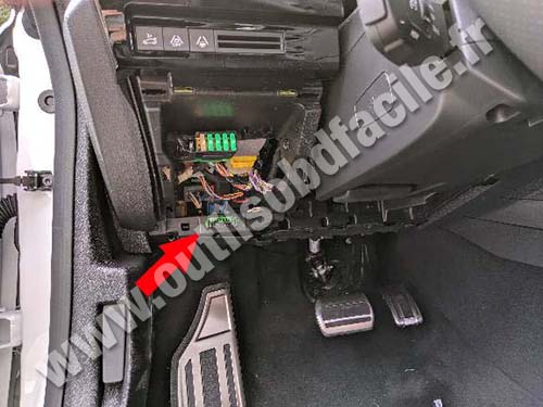 Peugeot 508 - Cache plastique