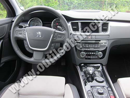 Peugeot 508 tableau de bord