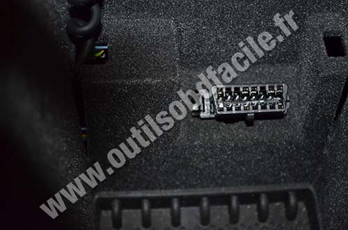 Peugeot 607 connecteur OBD