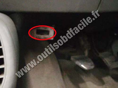 Peugeot 806 - Prise OBD