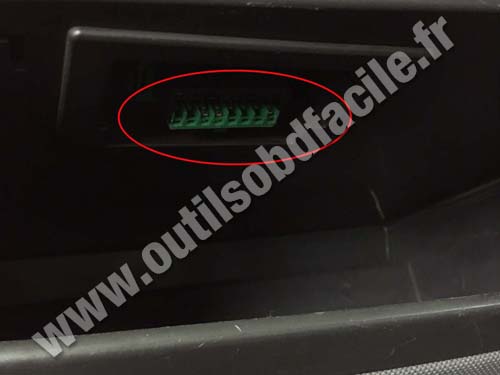 Peugeot 807 Connecteur OBD