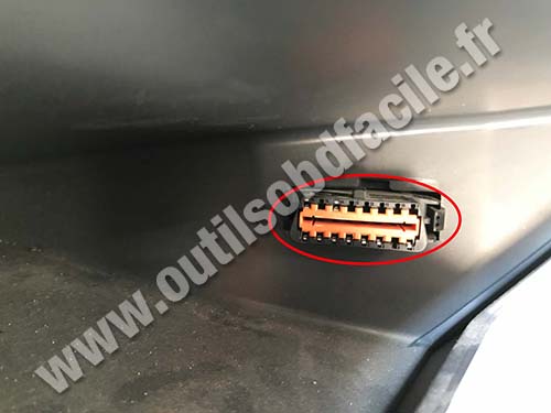 Peugeot Expert Tepee - Prise OBD