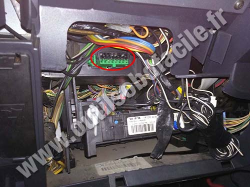 Peugeot Partner - Prise OBD 2