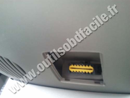 Renault Clio 3 connecteur OBD