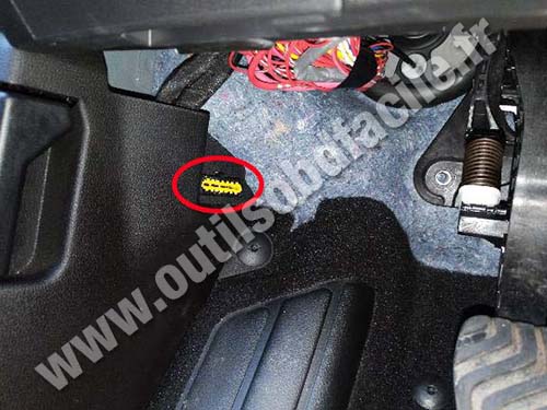 Renault Clio - Connecteur OBD