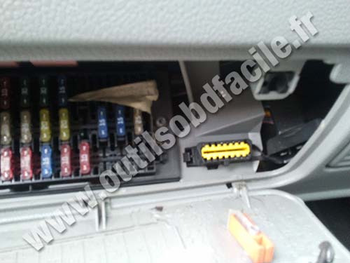 Renault Kangoo connecteur OBD2