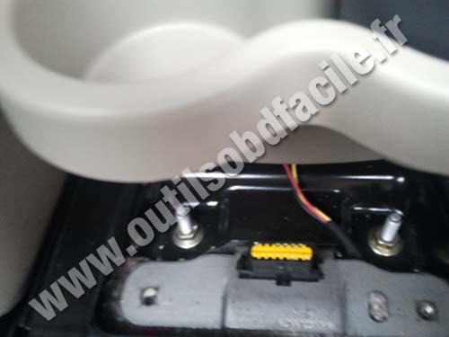 Renault Megane Scenic 2 connecteur OBD