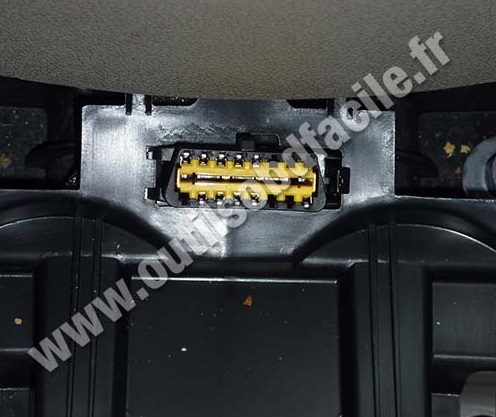 Renault Scenic 3 connecteur OBD