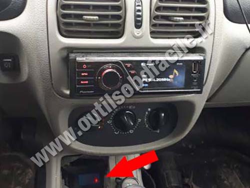 Renault Symbol - Console centrale
