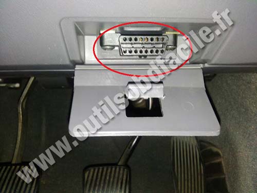 Saab 9-5 connecteur OBD
