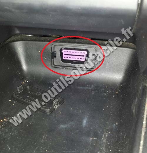 Seat Leon connecteur OBD2