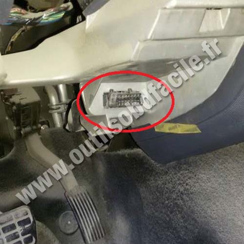 Smart Forfour connecteur OBD