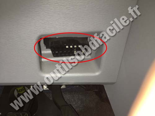 Suzuki Alto Connecteur OBD2