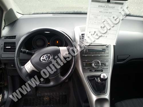 Toyota Auris tableau de bord