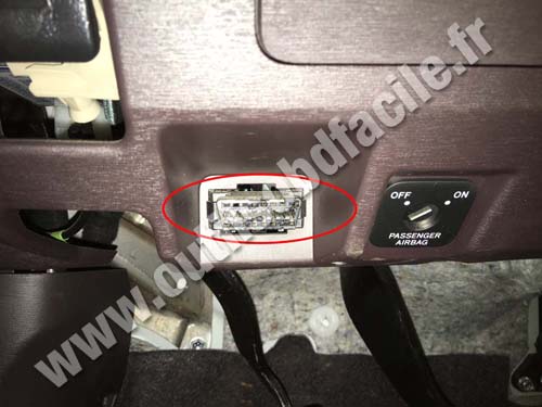 Prise OBD2 dans les Toyota IQ (2008 - ...) - Outils OBD Facile toyota carina 2 wiring diagram 