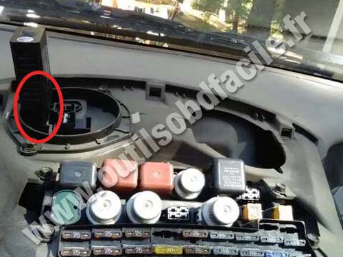 Toyota Previa - Connecteur OBD2