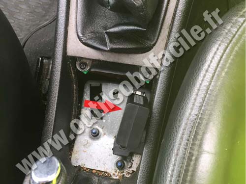 Vauxhall Astra G - Connecteur OBD