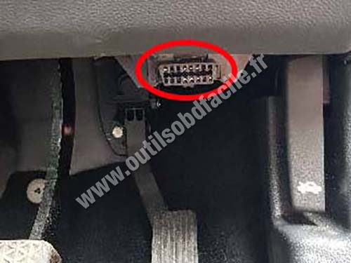 Vauxhall Astra J - Prise OBD