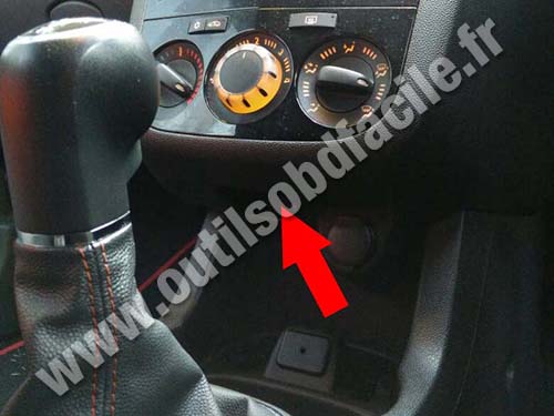 Vauxhall Corsa D - Console centrale