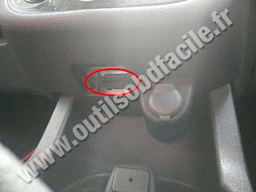 Vauxhall Corsa D - Prise OBD